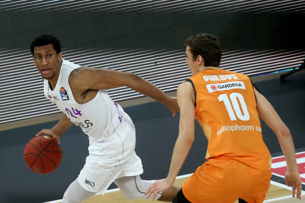 灰熊的进攻 灰熊的进攻