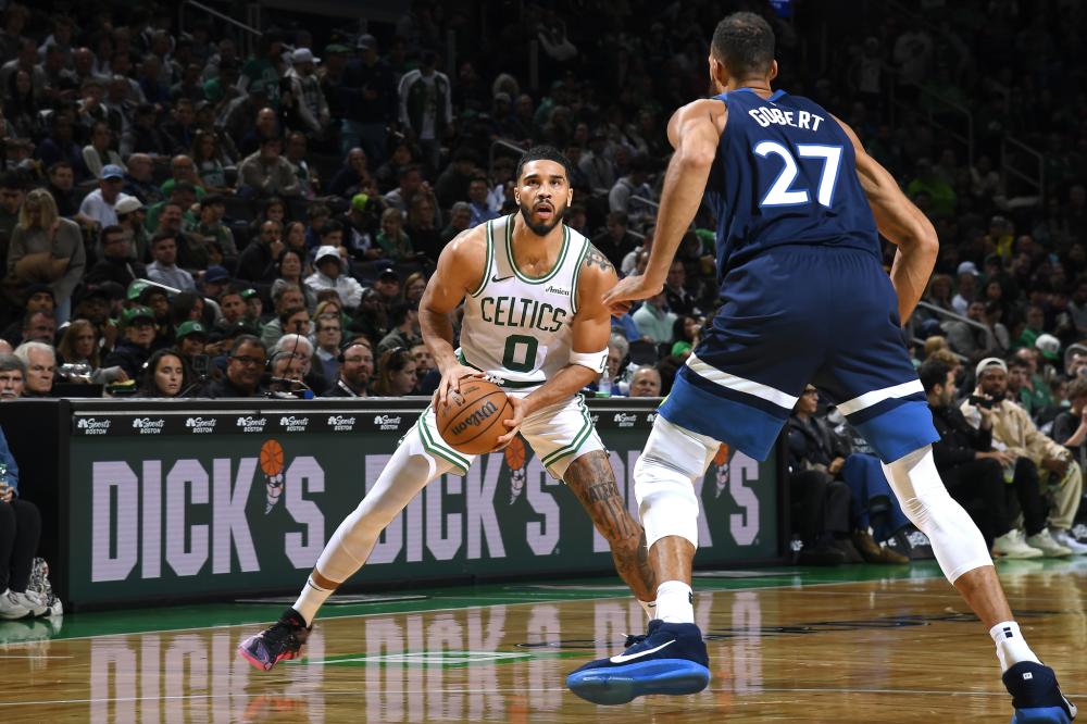 低位防守 低位防守