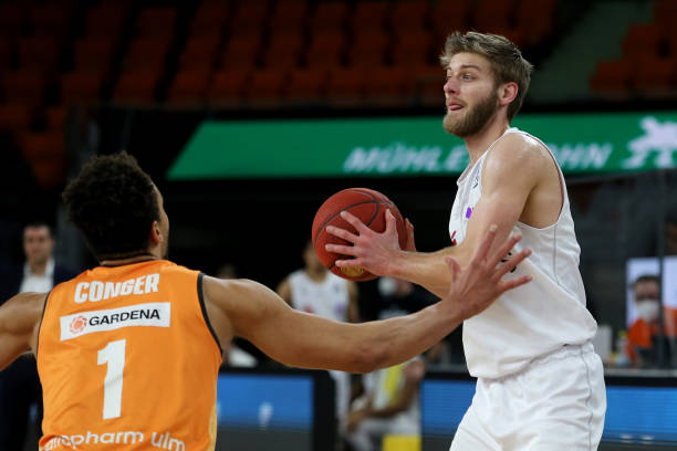 际赛场上的 际赛场上的