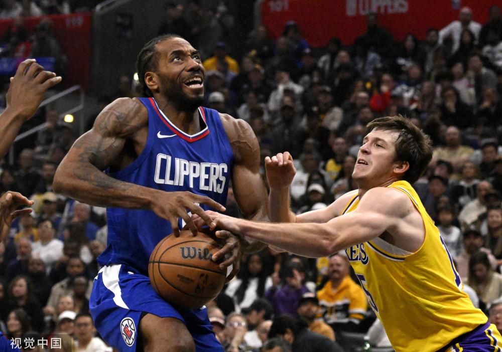 表现得尤为 表现得尤为