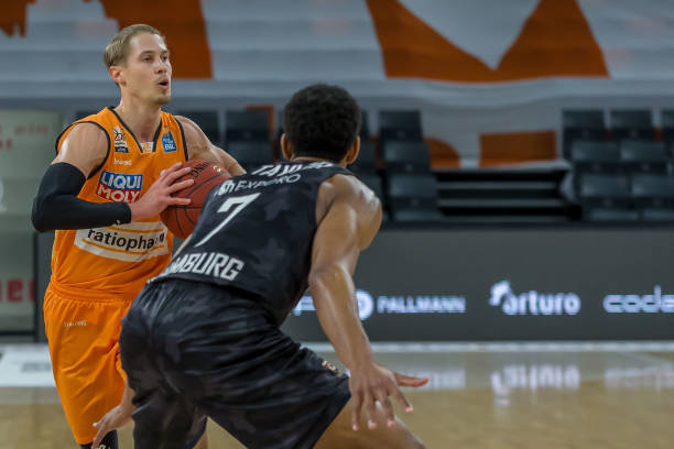 劲中发生 劲中发生