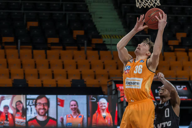 是凭借科技 是凭借科技