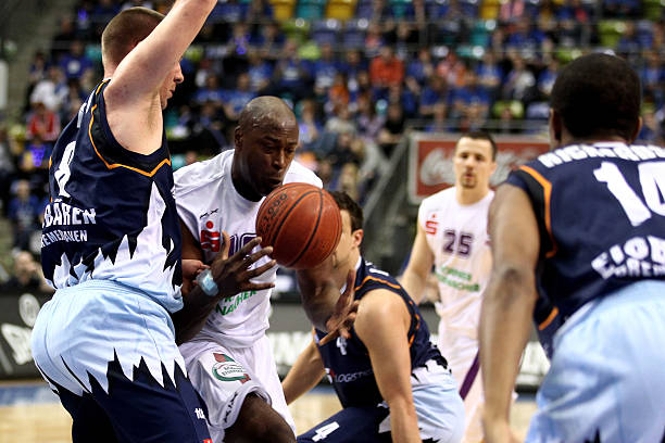 他更加坚定 他更加坚定