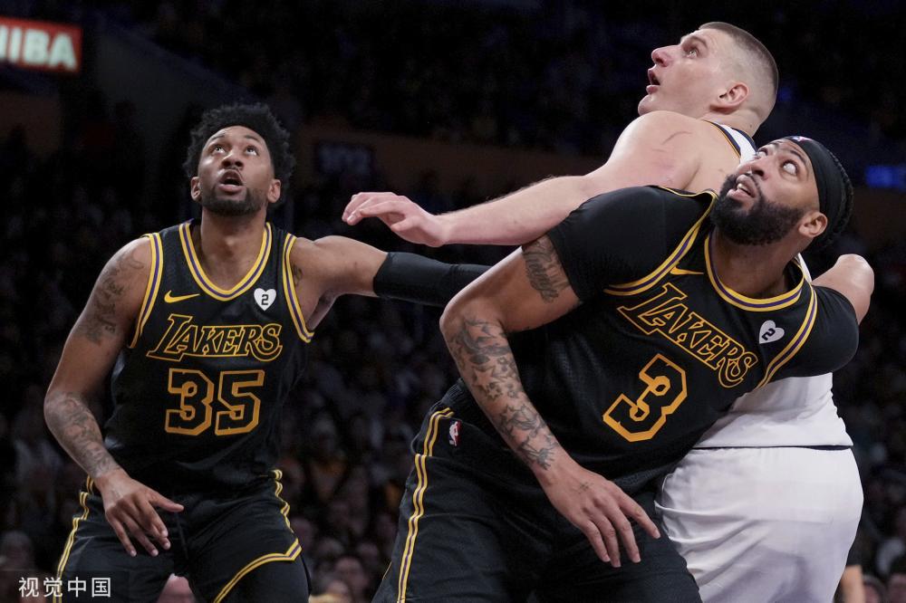 莱昂内尔 莱昂内尔