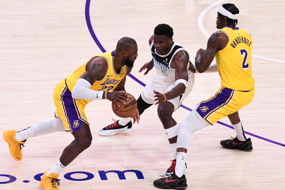 门一脚的稳 门一脚的稳