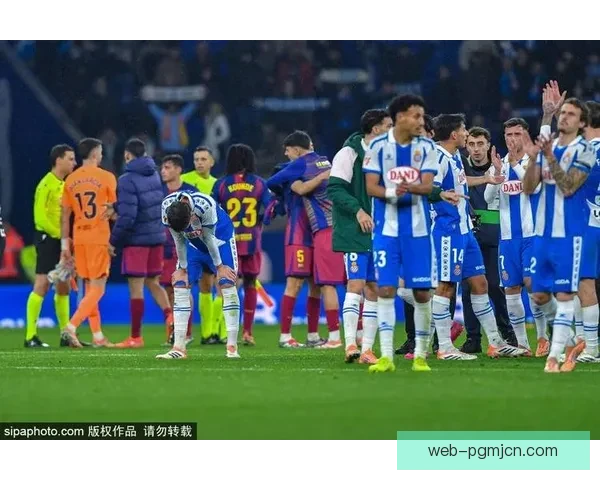 巴塞罗那vs皇家马德里：经典对决再现，梅西PK贝尔任意球对决