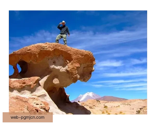 攀岩好手风采：挑战高峰，创造传奇