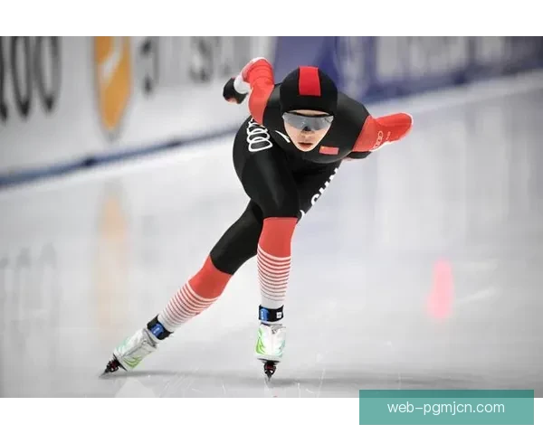 滑冰世界纪录：速度、技艺与突破创新与挑战共同演绎