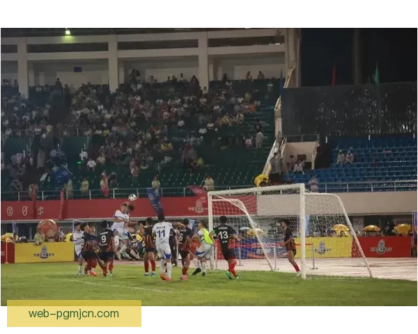 狂欢之夜：足球巅峰对决，全明星争霸赛火热开启！